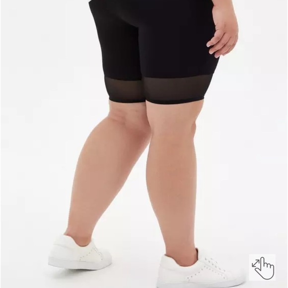 Black Mesh Hem Bike Short - Picture 4 of 6